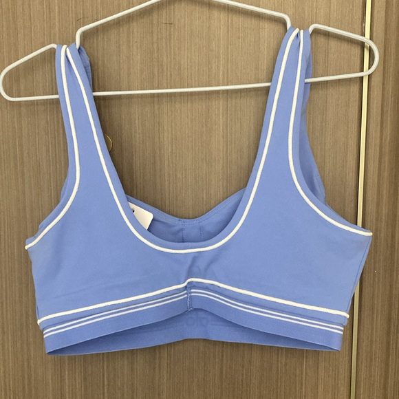ALO Yoga Women’s Blue Sports Bra Set - Picture 4 of 13